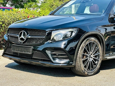 Mercedes Benz GLC250 AMG 2.0L-4