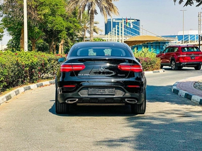 Mercedes Benz GLC250 AMG 2.0L-6