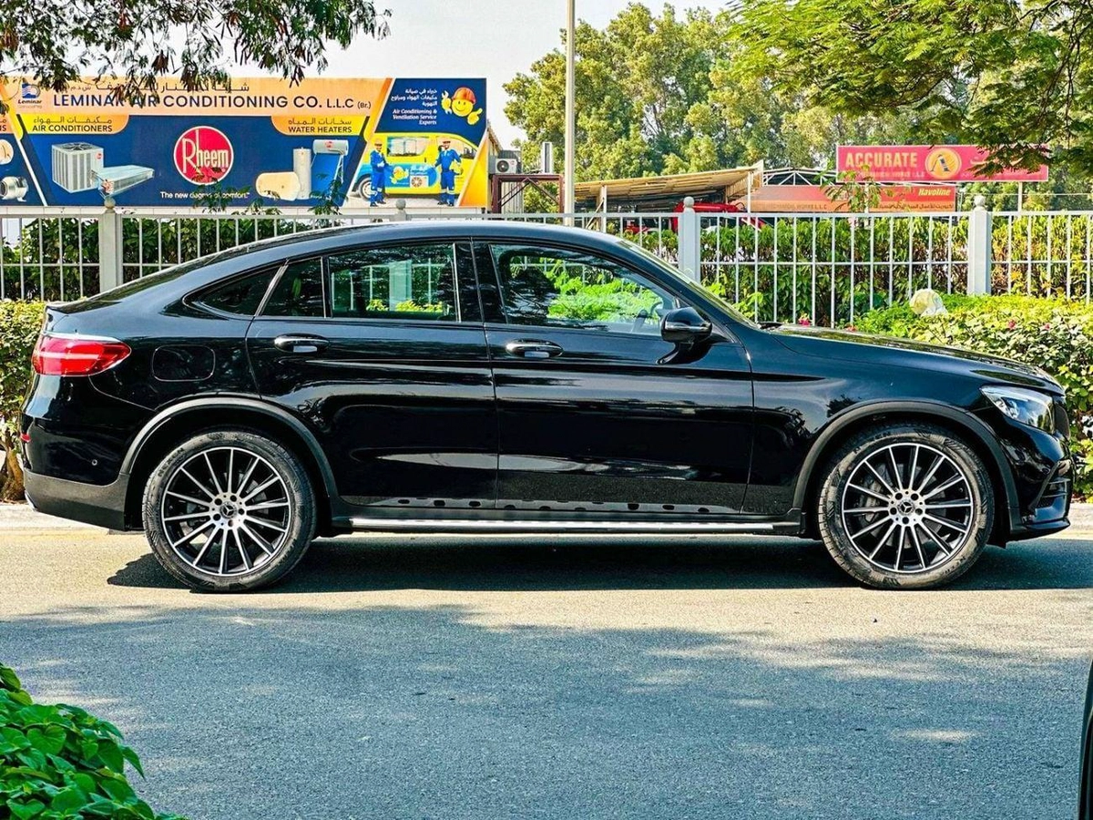 Mercedes Benz GLC250 AMG 2.0L-2-0