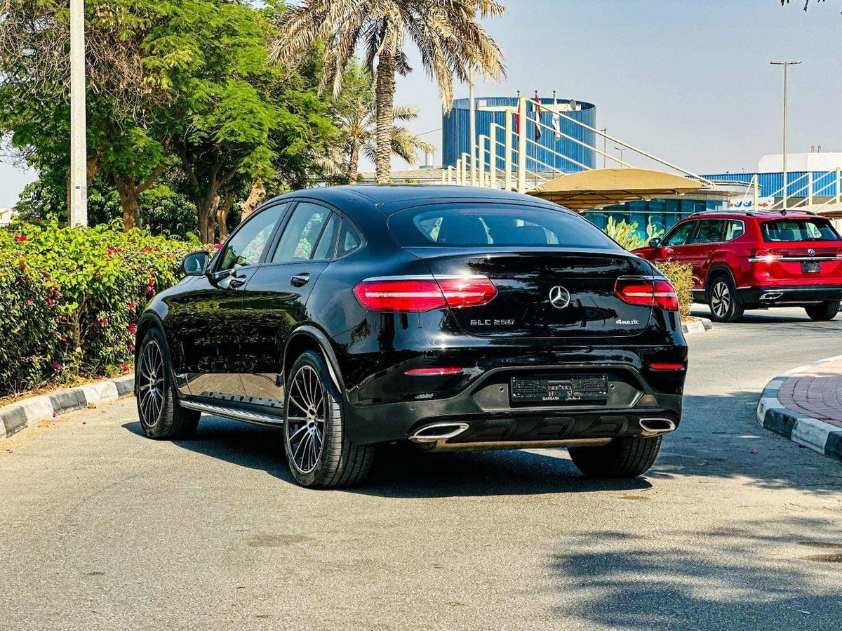 Mercedes Benz GLC250 AMG 2.0L-5-0