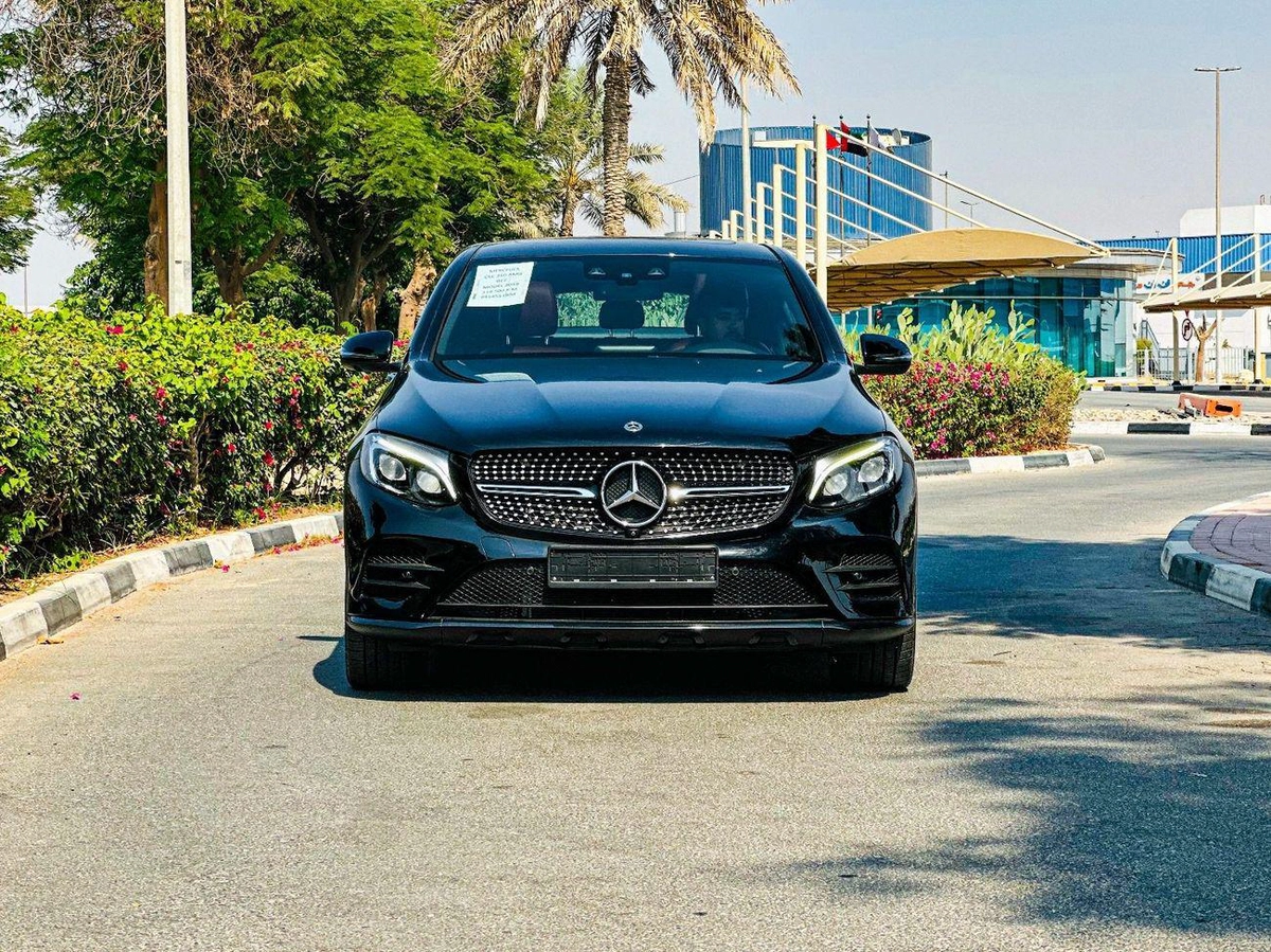Mercedes Benz GLC250 AMG 2.0L-8-0
