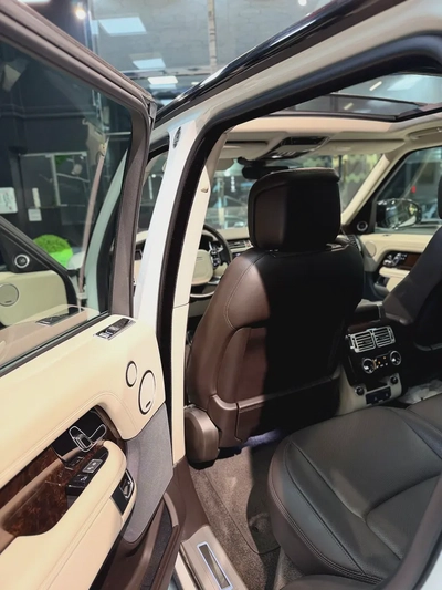 Land Rover Range Rover Vogue Supercharged 2020 - European Specs-17