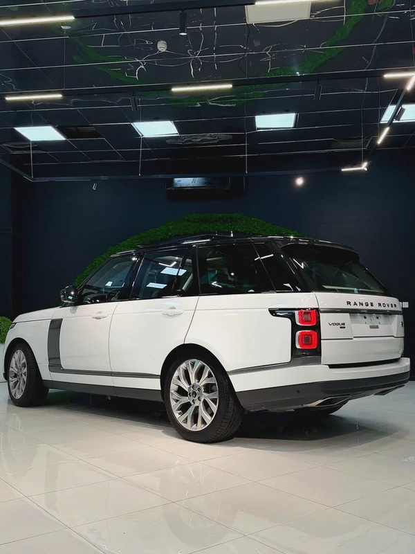 Land Rover Range Rover Vogue Supercharged 2020 - European Specs