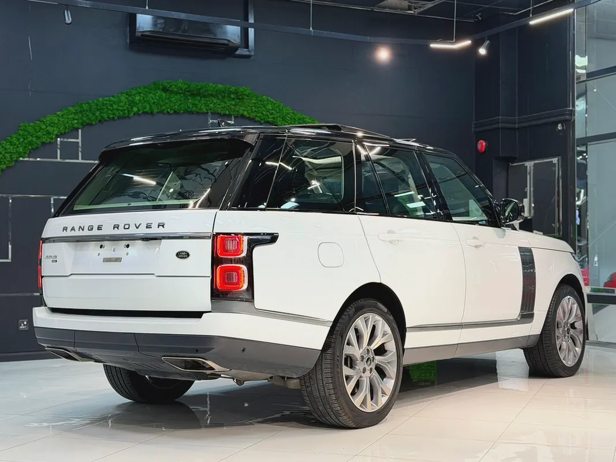 Land Rover Range Rover Vogue Supercharged 2020 - European Specs-10-10
