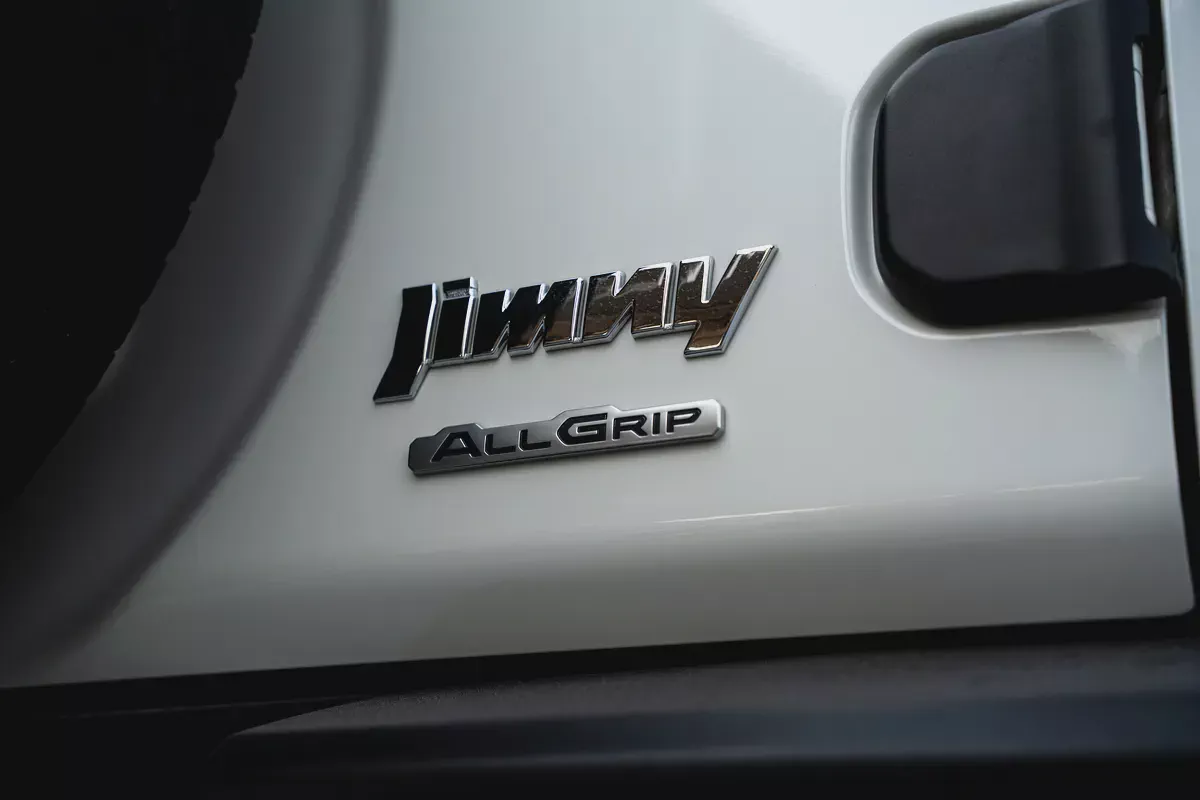 Suzuki Jimny GLX AT 2026 (GCC Specs) 1.5L - Brand New 5 Doors-2-2