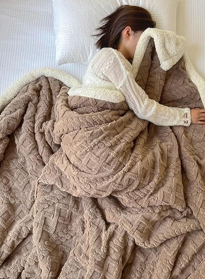 DubaiGallery Flannel Simple Double Layer Quilted Quilt, Winter Bed Sheet Quilt, Composite Leisure Blanket Warm blankets in winter-2