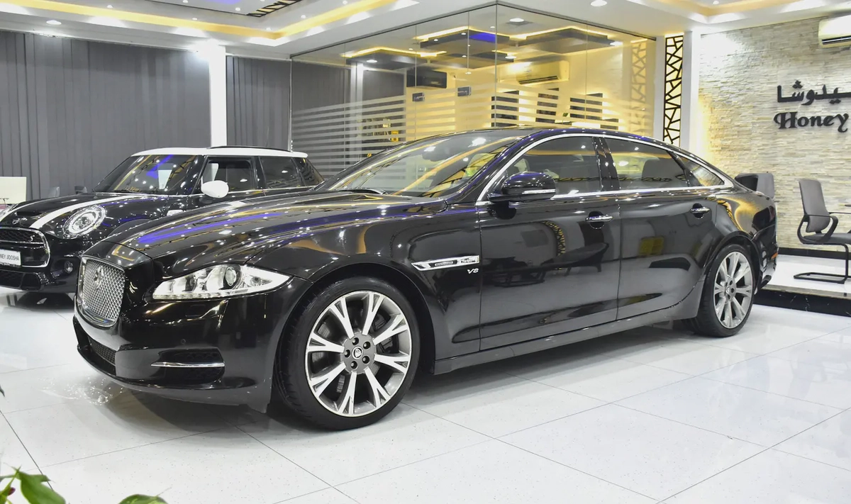 EXCELLENT DEAL for our Jaguar XJ L 5.0 ( 2013 Model ) in Black Color GCC Specs-1-1