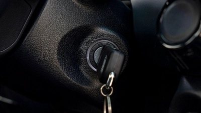 Toyota Hilux Toyota Hilux Toyota Hilux 2.7L petrol A/T MY25-16