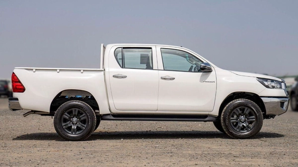 Toyota Hilux Toyota Hilux Toyota Hilux 2.7L petrol A/T MY25