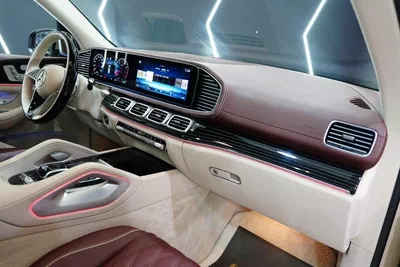 Mercedes-Benz Maybach GLS 600-9