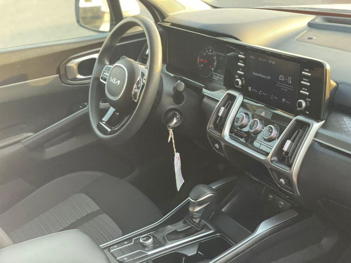 Kia Sorento 2022 Kia Sorento 2.5L V4 MidOption+ 7 Seater - AWD 4x4 - Family Car - Multi Drive Mode --10-0