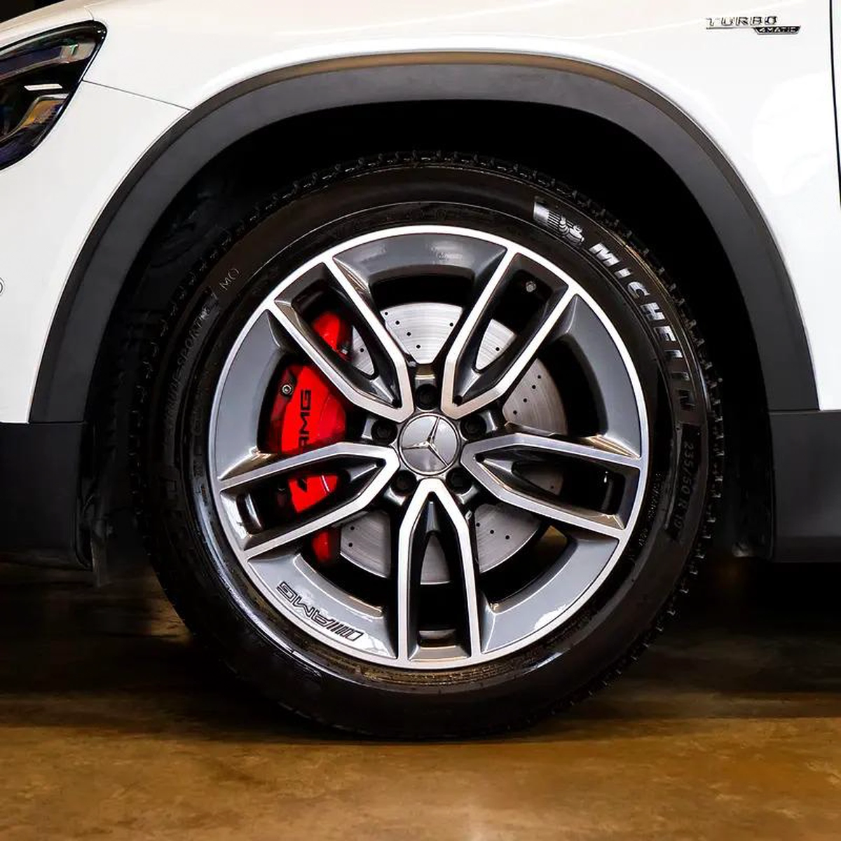 AED 3,257 p.m • 0% Downpayment • Mercedes GLB 35 AMG • 1 Year Warranty-7-7