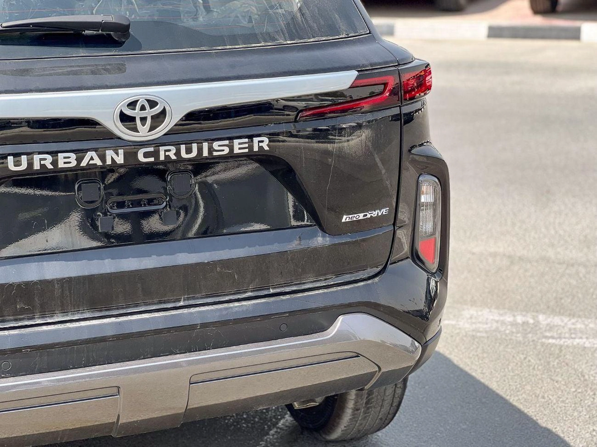 Toyota Urban Cruiser GLX 2026 TOYOTA URBAN CRUISER 1.5L GLX - EXPORT ONLY-7-0
