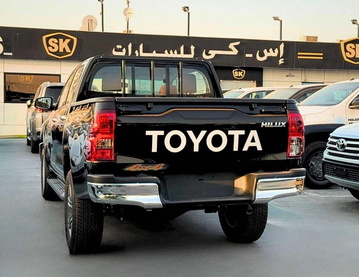 Toyota Hilux GLX DOUBLE CABIN || 2.7L PETROL A/T 4WD / MANUAL AC / FR&RR CHROME BUMPERS WITH HUK (CODE # HPAME)-4-0