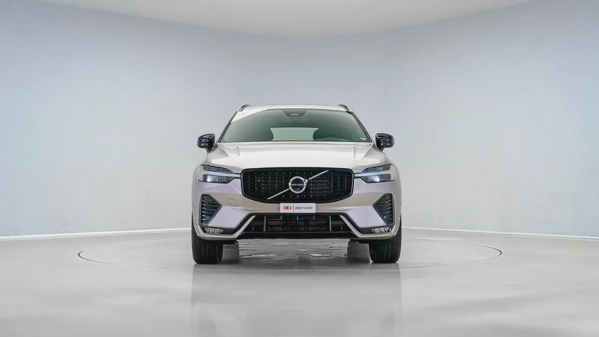 2024 Volvo XC60 B5 Ultimate Dark | GCC Specs |Volvo Active Warranty January 2028-7-7