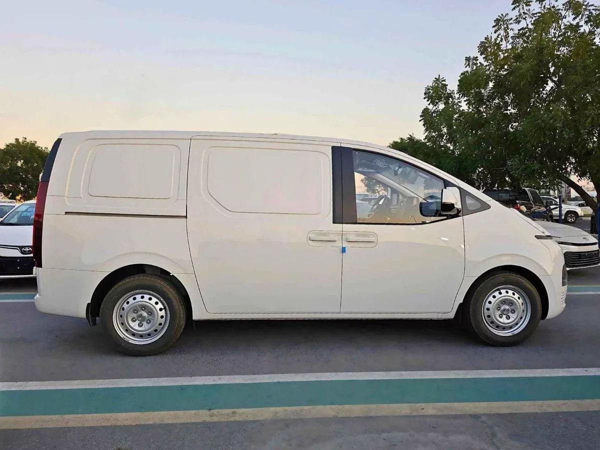 Hyundai Staria CARGO / 2.2L V4 DIESEL / MANUAL GEAR BOX / 2 STR (CODE # STCD)-1-0