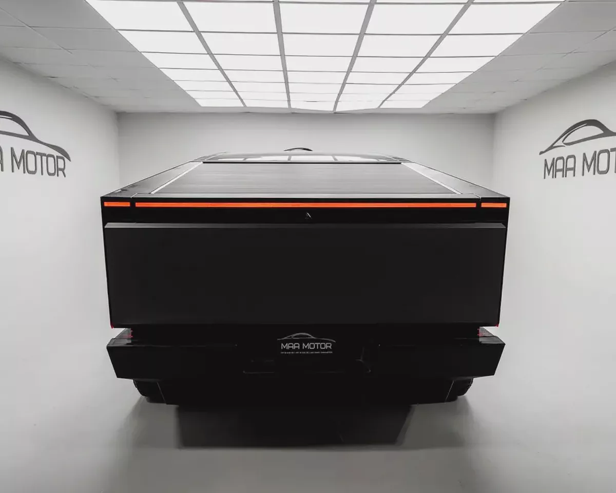 Tesla Cybertruck Foundation Series 2024 American Specs-4-4