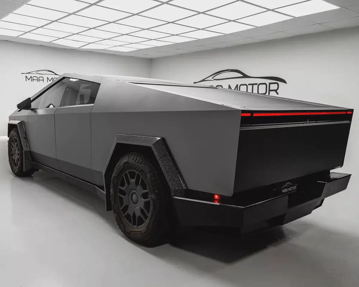 Tesla Cybertruck Foundation Series 2024 American Specs-5-5