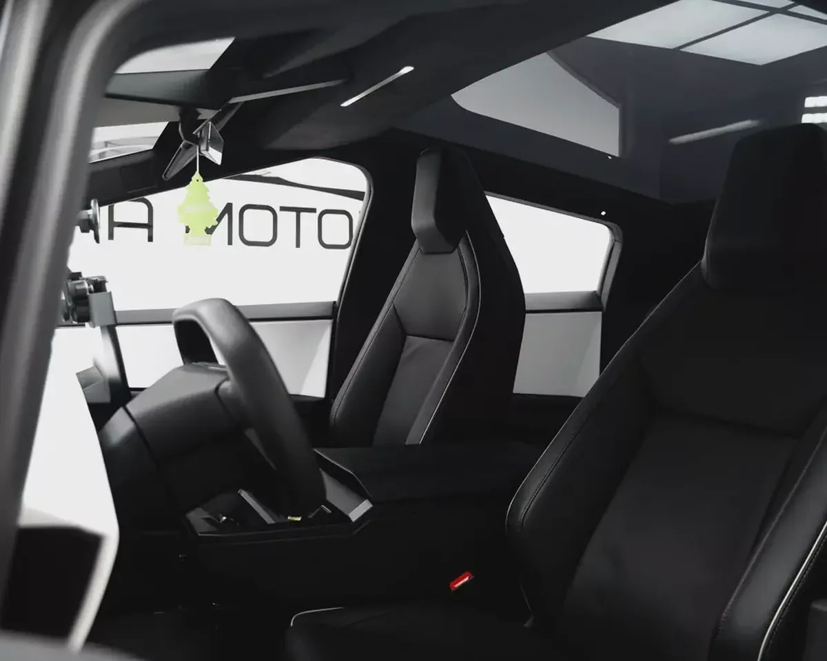 Tesla Cybertruck Foundation Series 2024 American Specs-8-8