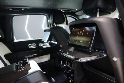 Rolls-Royce Cullinan Black Badge Mansory-10