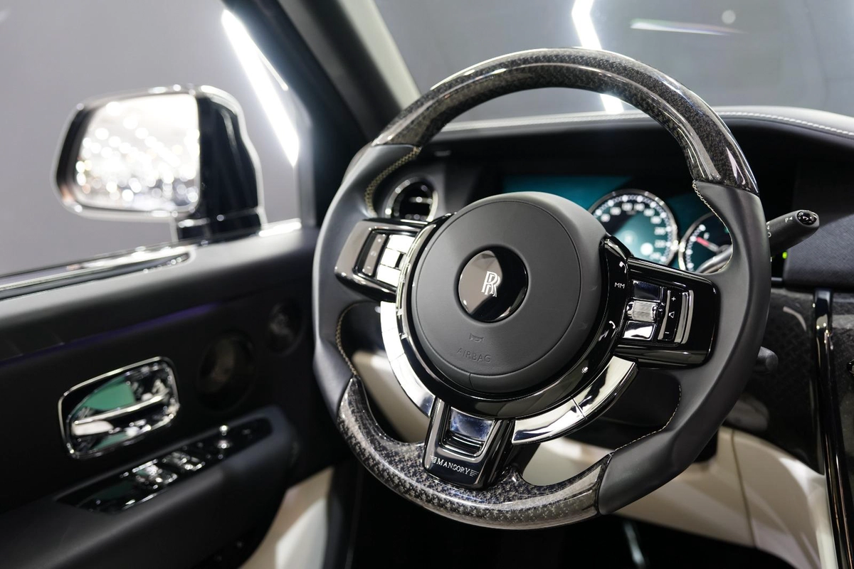 Rolls-Royce Cullinan Black Badge Mansory-2-2