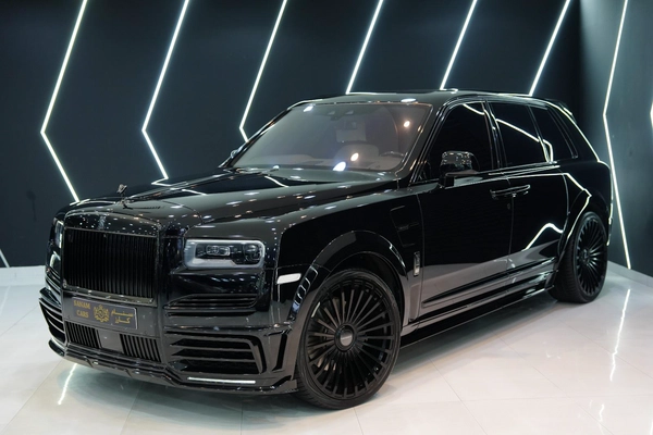 Rolls-Royce Cullinan Black Badge Mansory
