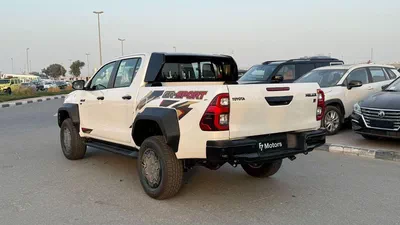 Toyota Hilux GR Sport 4.0L - Toyota Hilux - 2025 – 4.0L V6 4x4 (GCC)-18