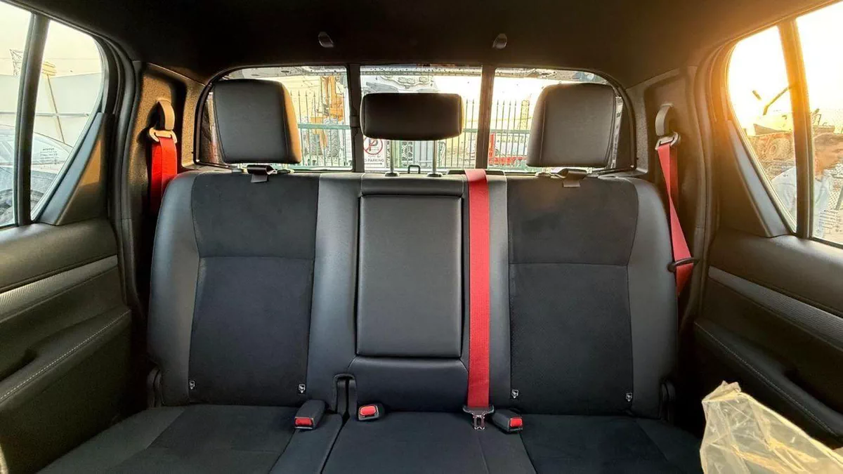 Toyota Hilux GR Sport 4.0L - Toyota Hilux - 2025 – 4.0L V6 4x4 (GCC)-12-0