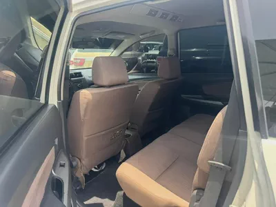 Toyota Avanza 2019 white color GCC calen car-4