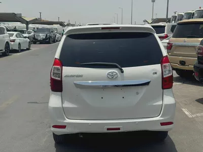 Toyota Avanza 2019 white color GCC calen car-8