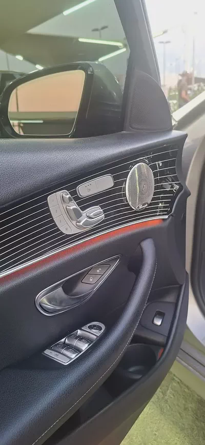 Pristine 2022 Mercedes-Benz E 350 - Luxury & Performance-8