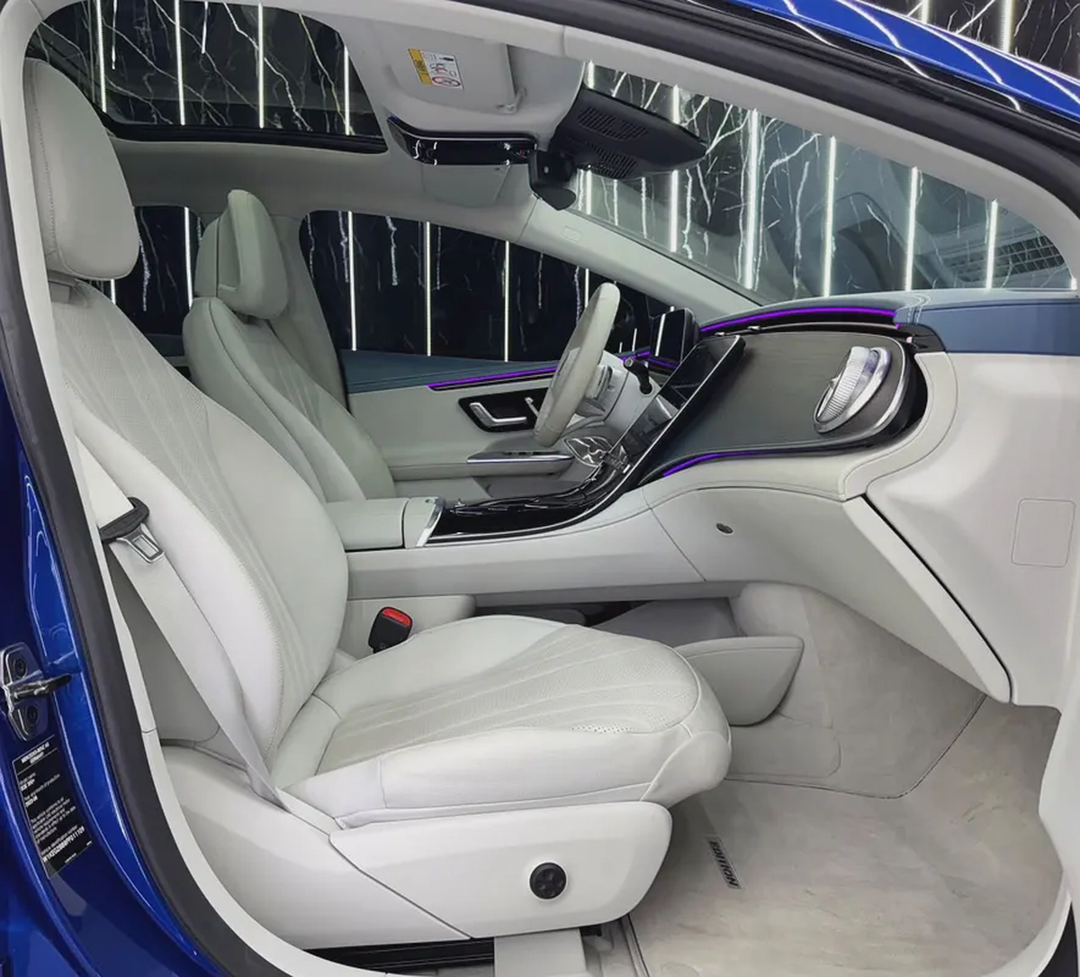 Mercedes EQE 350+ | Edition One | GCC | Gargash Warranty & Service 2027-11-11