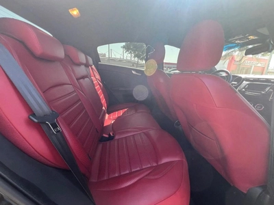 Alfa Romeo Giulietta Veloce-3