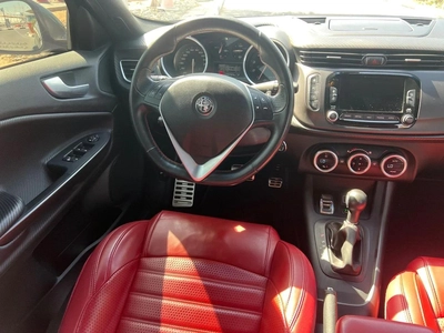 Alfa Romeo Giulietta Veloce-8
