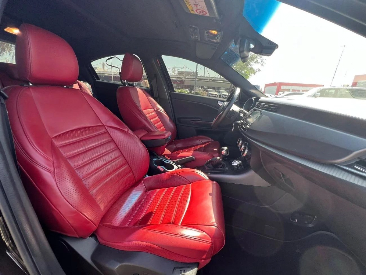 Alfa Romeo Giulietta Veloce-5-5