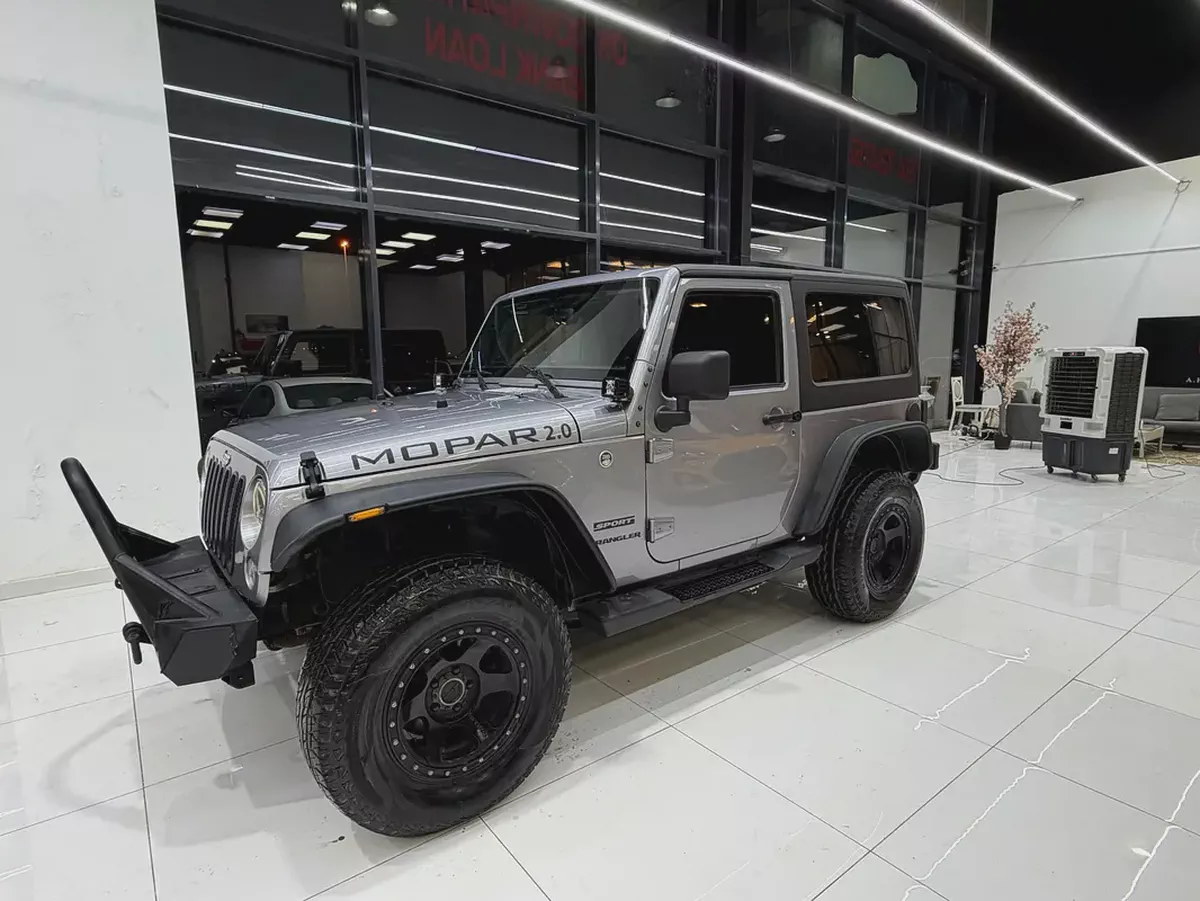 Jeep Wrangler Sport 2016 | GCC Spec Service history/ Original paint-1-1