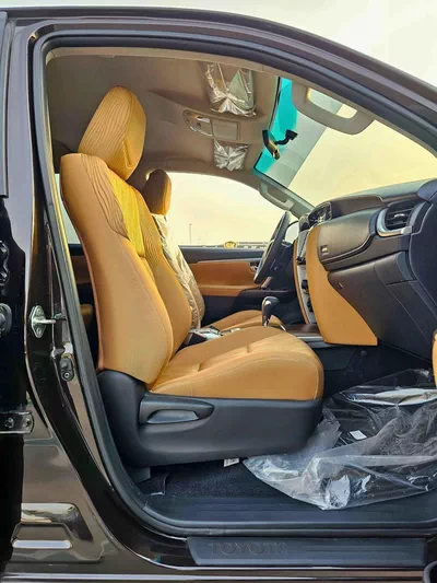 Toyota Fortuner EXR FULL OPTION | 2.7L V4 PETROL | PUSH START | DVD CAMERA | AUTO A/C (CODE # FPF2)-8