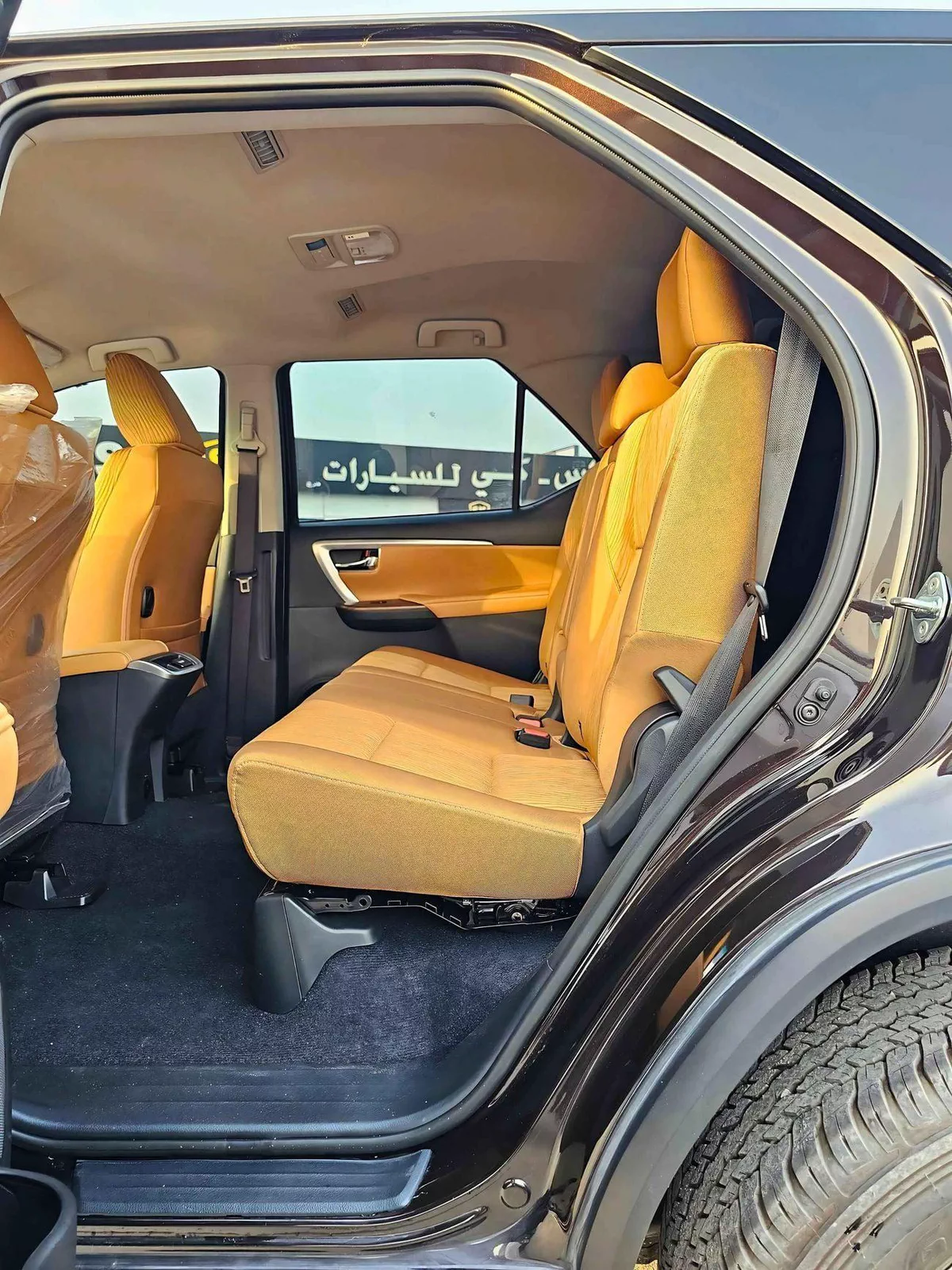 Toyota Fortuner EXR FULL OPTION | 2.7L V4 PETROL | PUSH START | DVD CAMERA | AUTO A/C (CODE # FPF2)-11-0