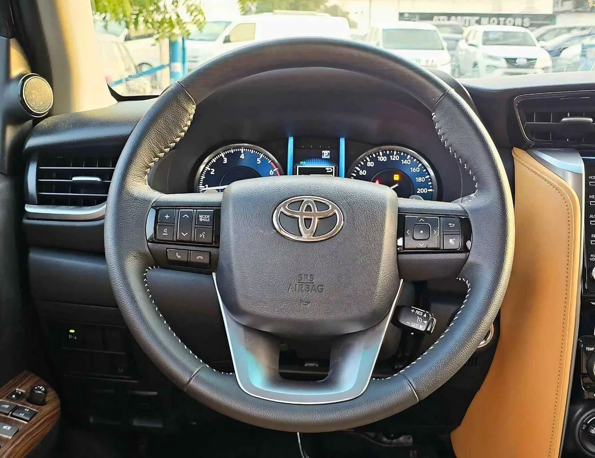 Toyota Fortuner EXR FULL OPTION | 2.7L V4 PETROL | PUSH START | DVD CAMERA | AUTO A/C (CODE # FPF2)-6-0