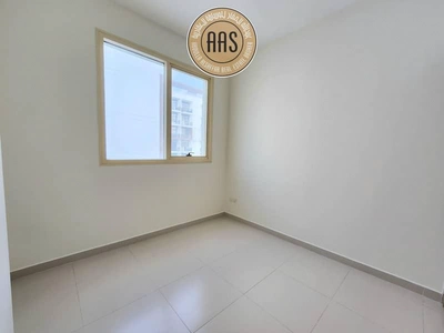Hot offer spacious 2bhk only rent 90k//close kitchen//with all amenities in arjan dubai-7