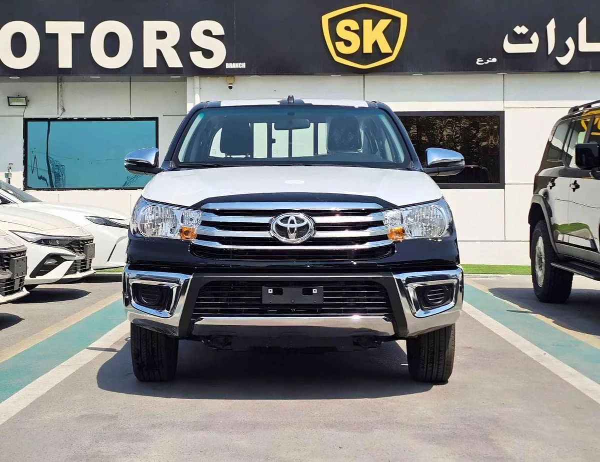 Toyota Hilux SGLX SR5 / NARROW BODY DOUBLE CABIN / 2.7L PETROL V4 M/T / REAL CAMERA WITH CHROME BUMPERS (CODE # HP2MF)-1-0