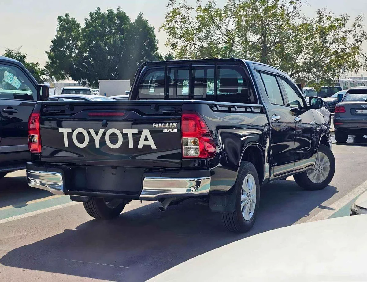 Toyota Hilux SGLX SR5 / NARROW BODY DOUBLE CABIN / 2.7L PETROL V4 M/T / REAL CAMERA WITH CHROME BUMPERS (CODE # HP2MF)-4-0