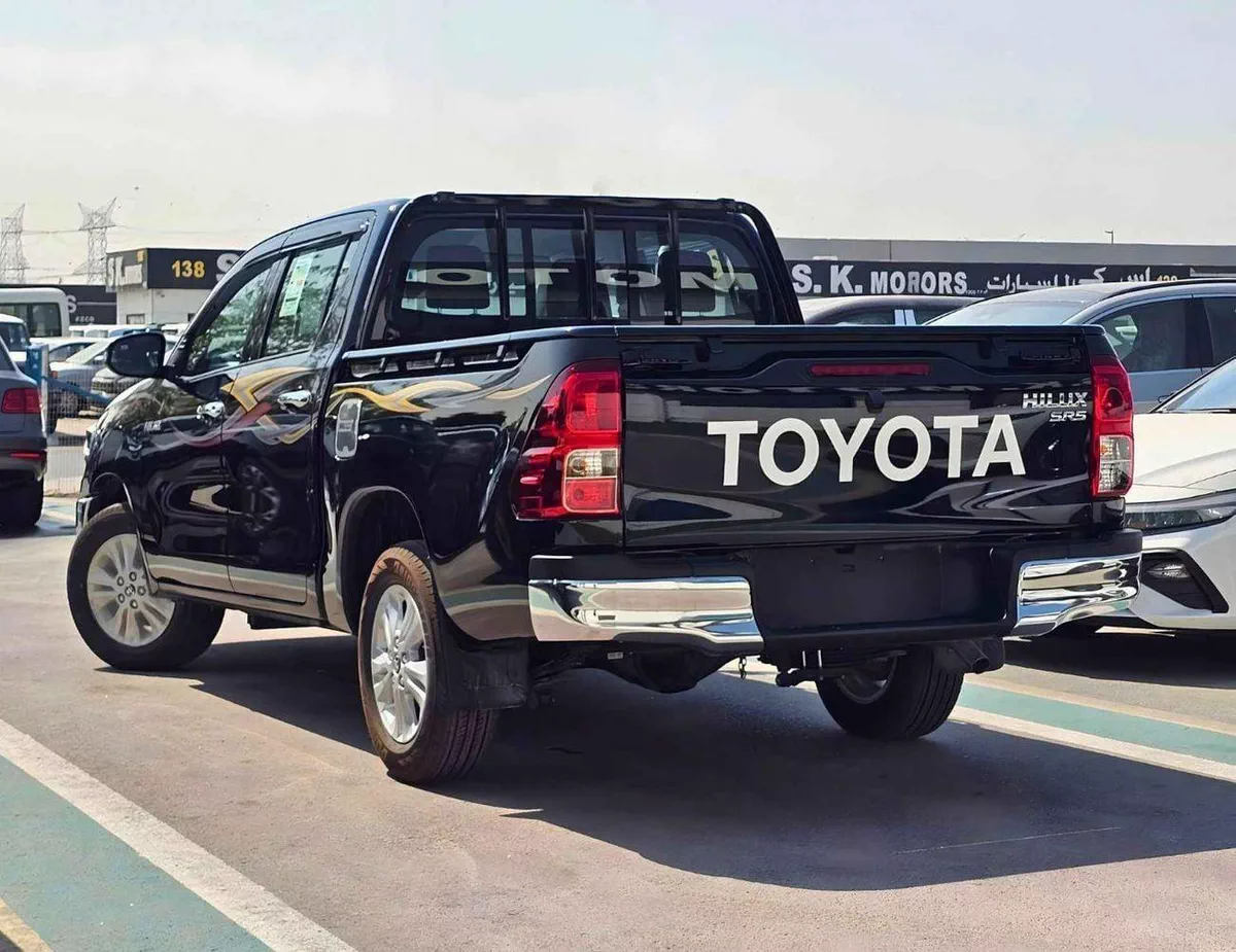 Toyota Hilux SGLX SR5 / NARROW BODY DOUBLE CABIN / 2.7L PETROL V4 M/T / REAL CAMERA WITH CHROME BUMPERS (CODE # HP2MF)-5-0