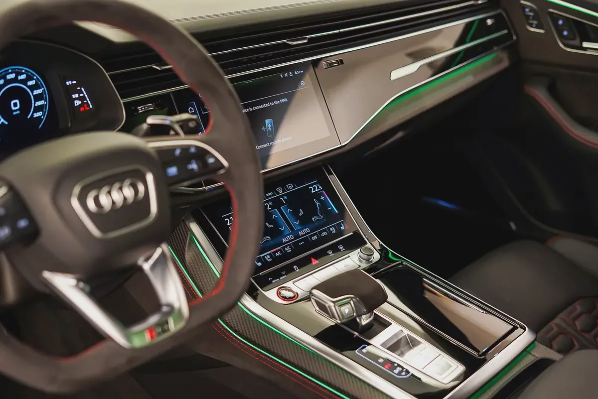 AED 5013 PM | AUDI RSQ8 2021 | UNDER AGENCY WARRANTY & SERVICE CONTRACT APRIL 2026 | ALCANTARA | GCC-11-11