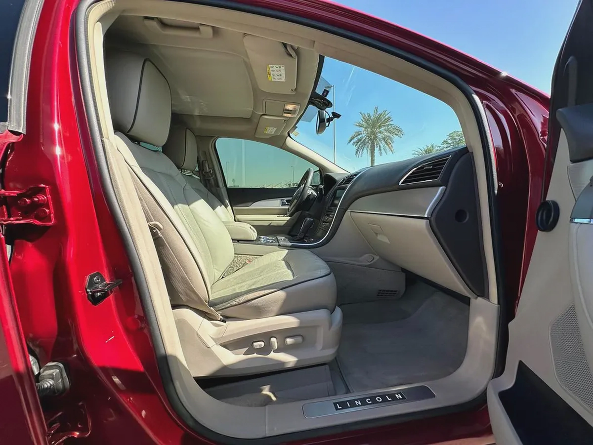 LINCOLN MKX, GCC,  FROM ALTAYER, FULL OPTION, NO ACCIDENT-3-3