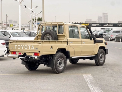 Toyota Land Cruiser Pick Up  EXPORT ONLY - LC79 DC 4.0L PETROL AT-5