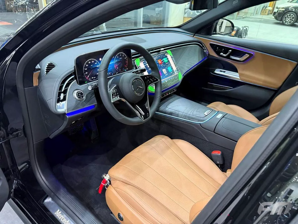 Mercedes Benz E200 STANDARD-6-0