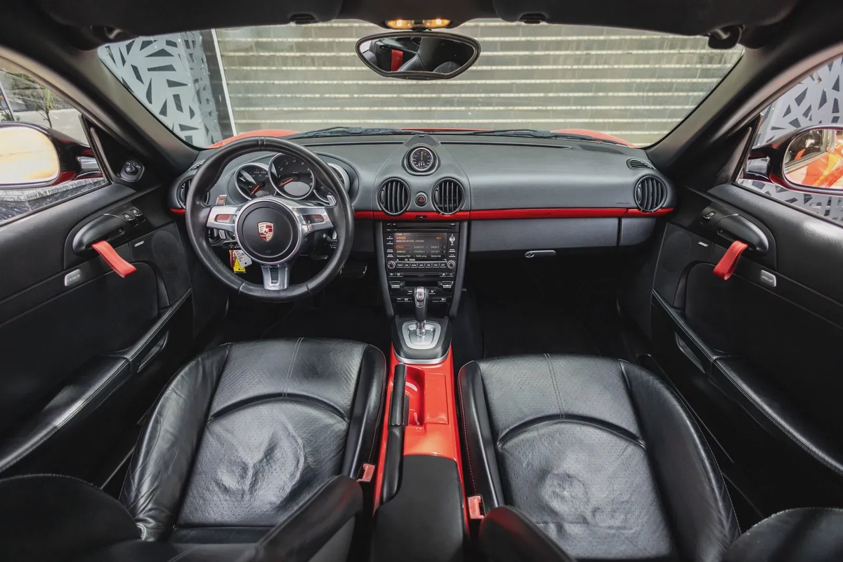 Porsche Cayman R 2012-11-11