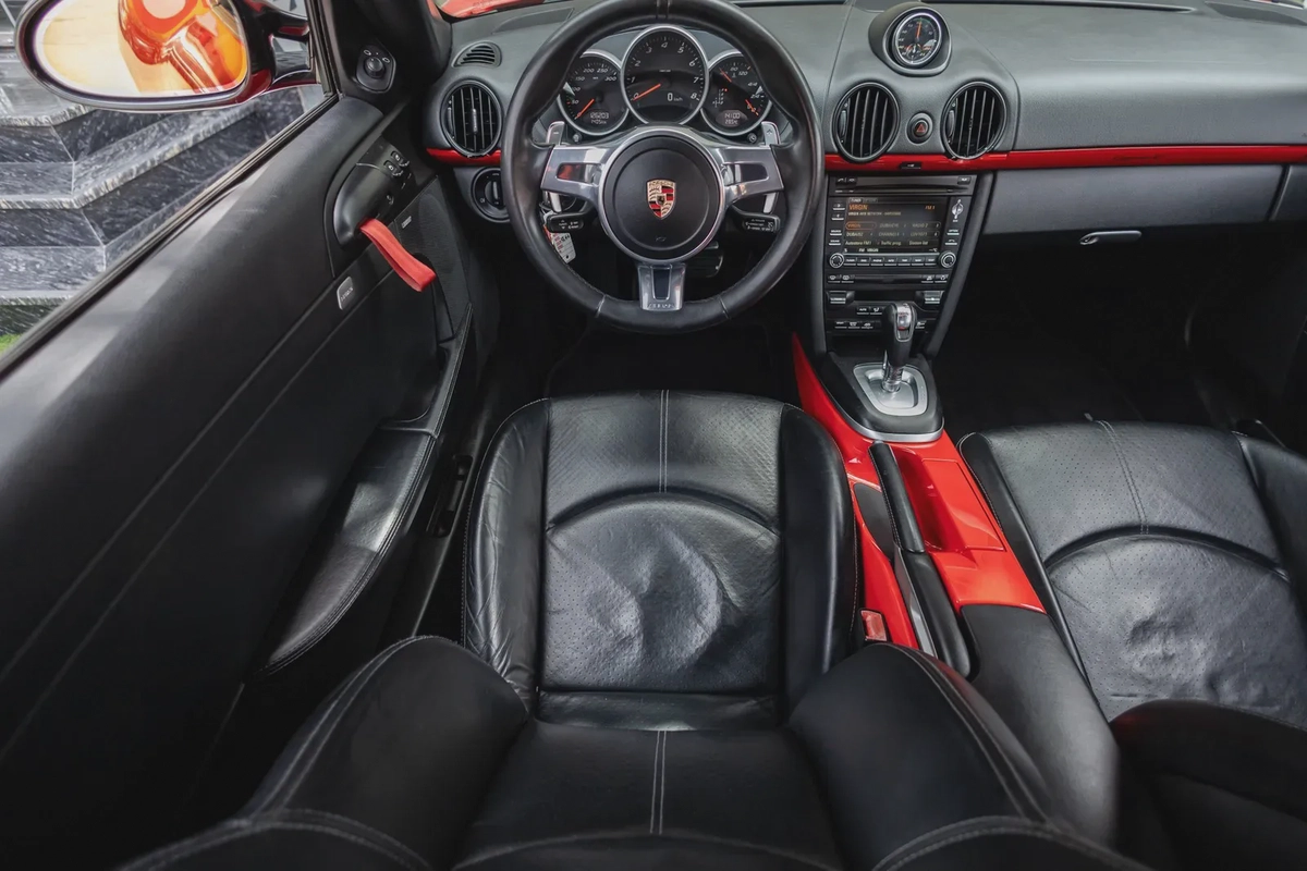 Porsche Cayman R 2012-13-13