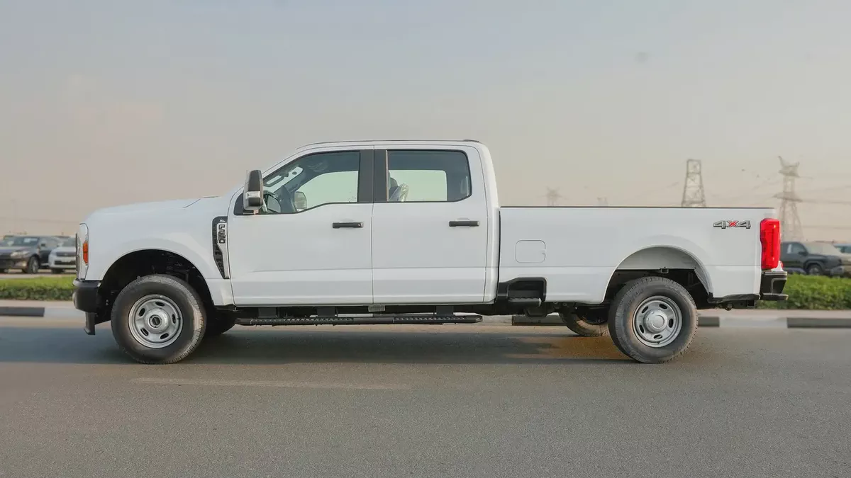 2024 Ford F250 XL 6.8L V8 AT Petrol-2-2
